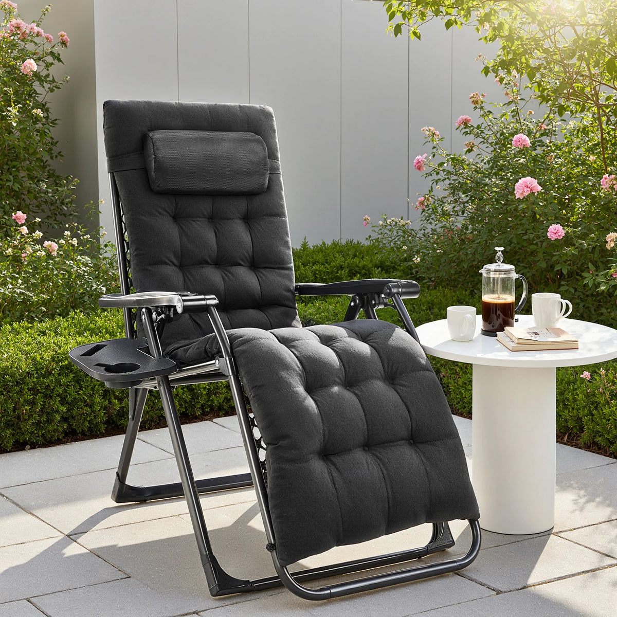 JHK Zero Gravity Outdoor Recliner With Cup Holder And Pillow